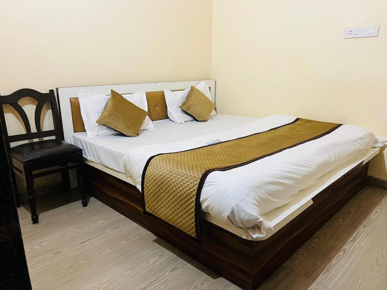 Hotel Shyam Sarover And Restaurant Ringas Esterno foto